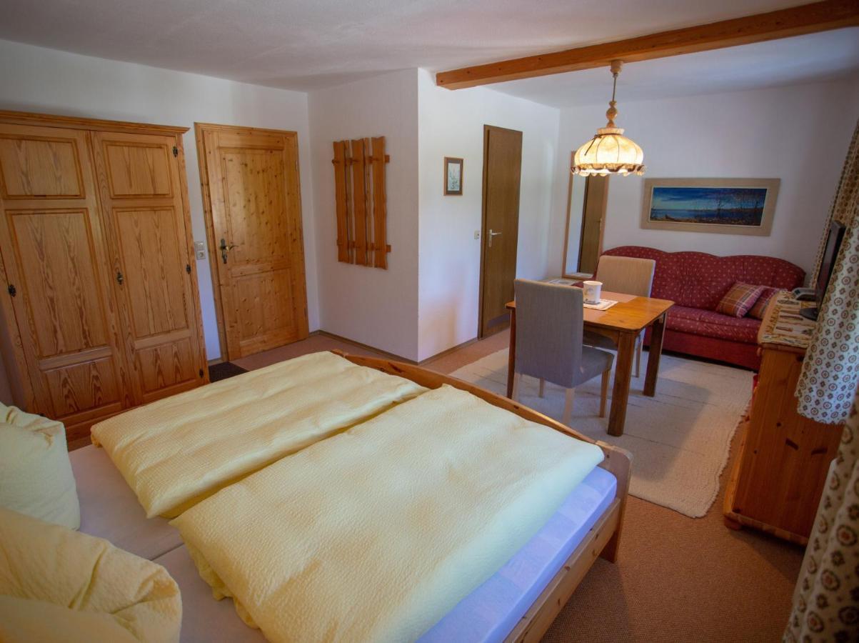 Отель Gastehaus Madsack - Chiemgau Karte Инцелль Экстерьер фото