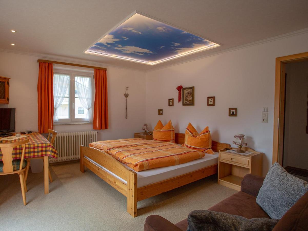 Отель Gastehaus Madsack - Chiemgau Karte Инцелль Экстерьер фото